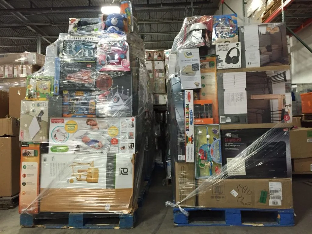 Sold at Auction: 1 Pallet  Returns & Overstock Store Items.