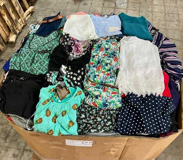 200pc. Liquidation Women's Clothing from Costco Stores. All overstock, lots  of brand names.